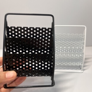 6分娃娃屋场景配件复古木质迷你铁艺报刊收纳架书架模型微缩玩具