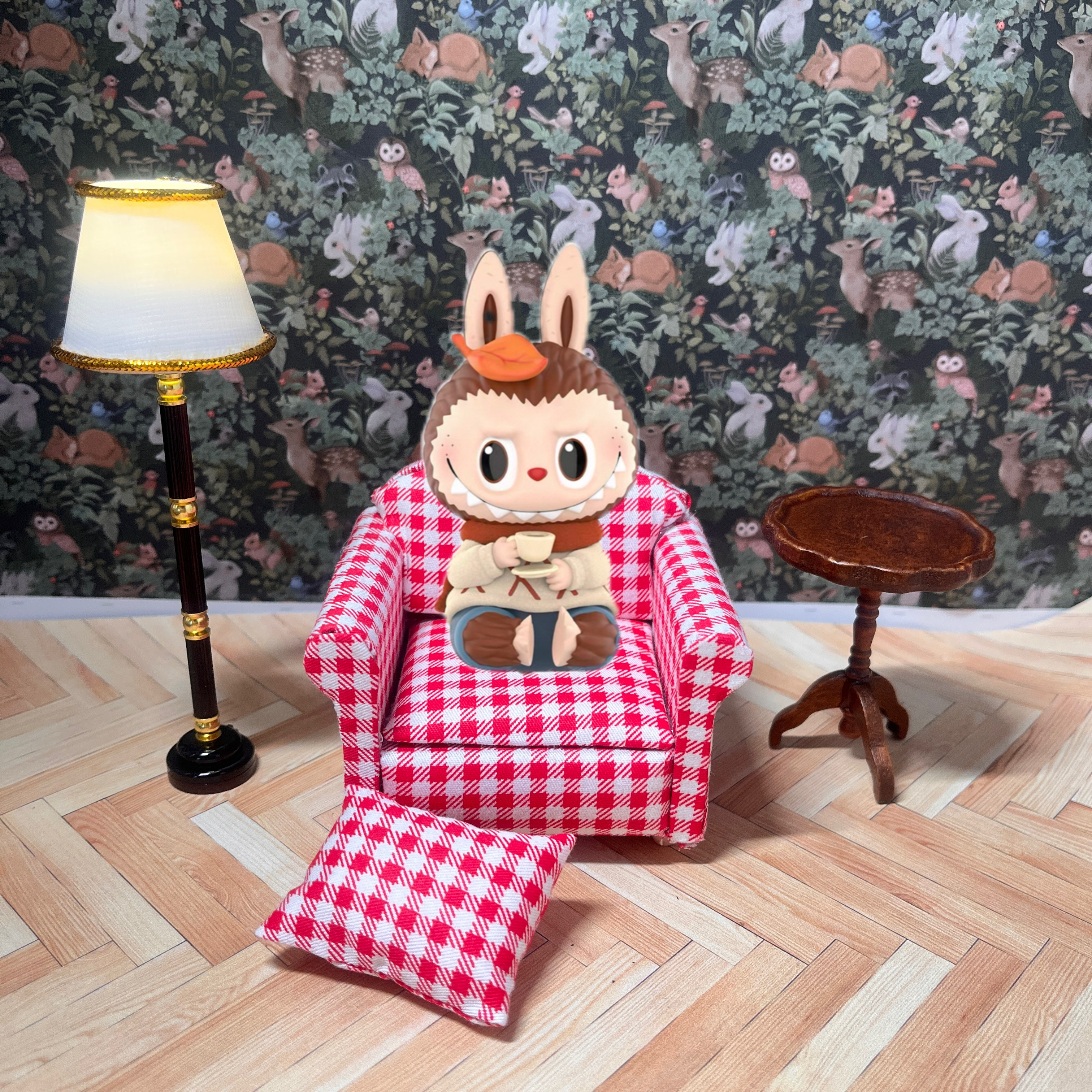 1：12娃娃屋迷你家具圣诞场景红色格子单人双人手办沙发模型玩具