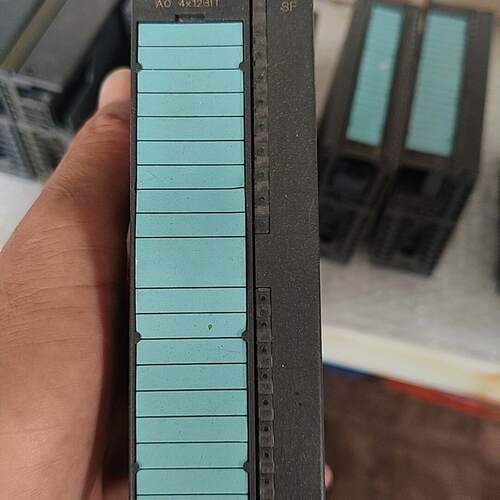 议价332-5HD01-0AB0 SM332 AO 4x12BIT模拟量输工控模块维修
