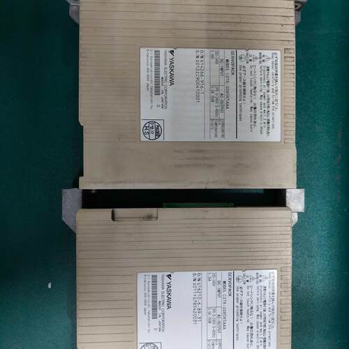 议价CSTR-SDB5R5AAA安川机器人FS100控制柜放大器维修