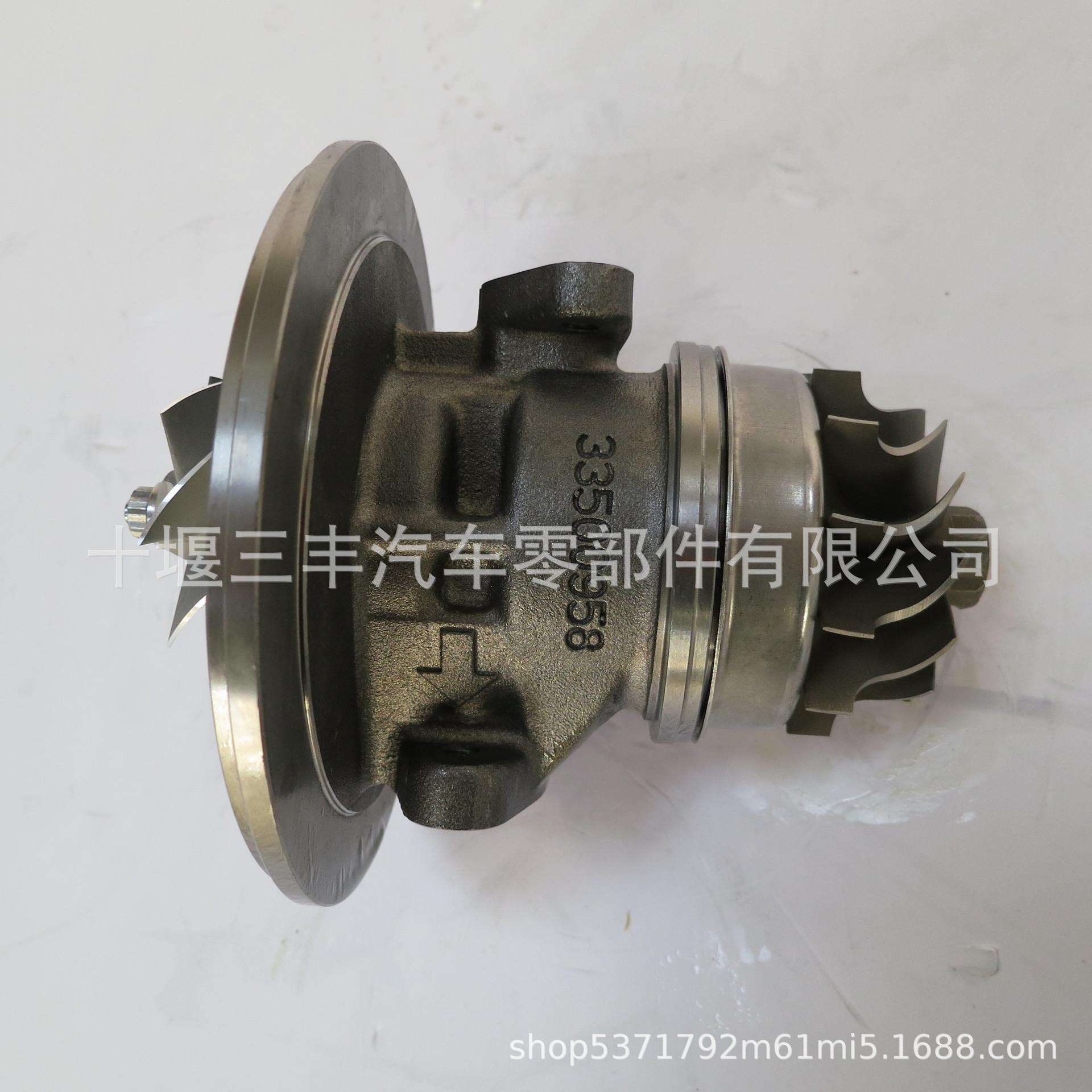 柴油汽车发动机增压器配件HX35W适用210马力增压器芯4955158