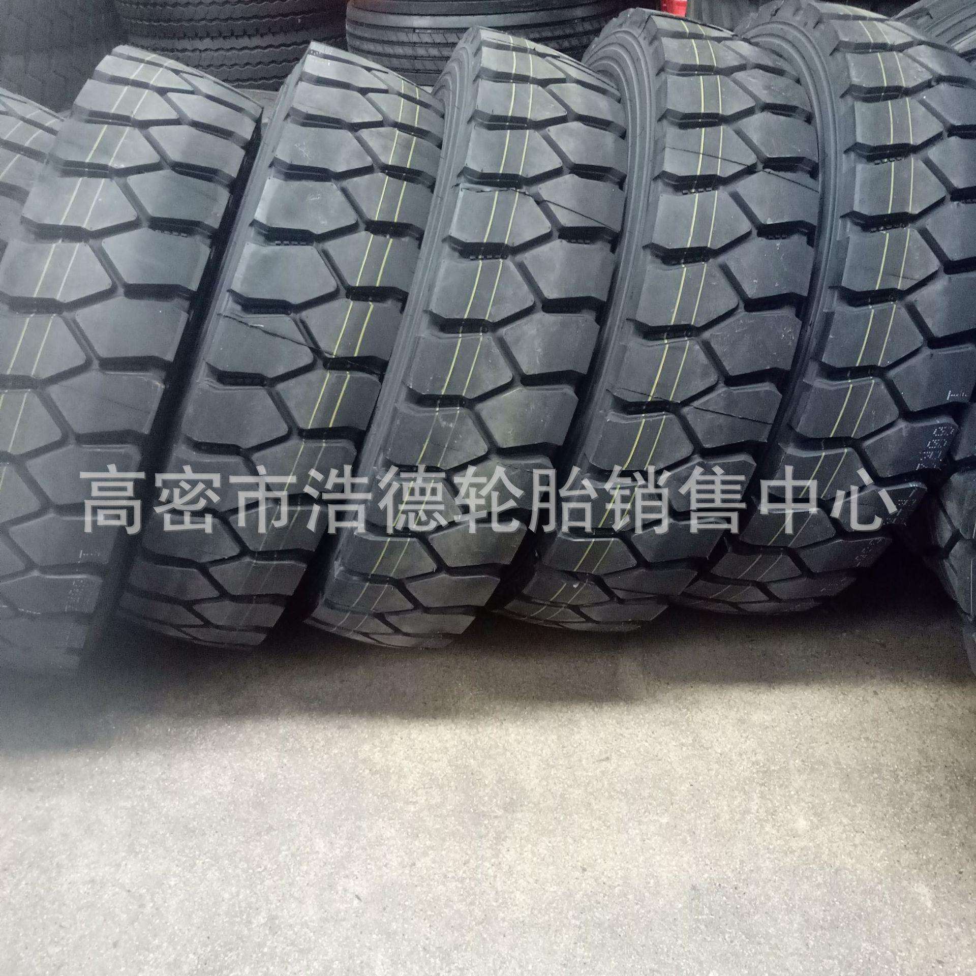 重载自卸车轮胎1100R20 1200R20卡货车渣土车工程轮胎厂家现货