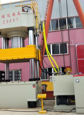 1600吨2500t大吨位热锻压拉伸四柱液压机2000t粉末冶金成型油压机