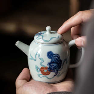 手工青花狮子绣球茶壶单壶家用陶瓷复古泡茶壶功夫茶具过滤小茶壶