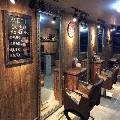 美发店自粘墙纸pvc仿木纹 复古怀旧服装发廊背景墙理发店木板壁纸