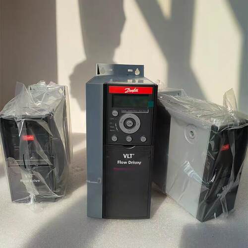 丹佛斯VLT大功率水泵FC-111P15KT4P20H4一拖二11KW75KW90变频器