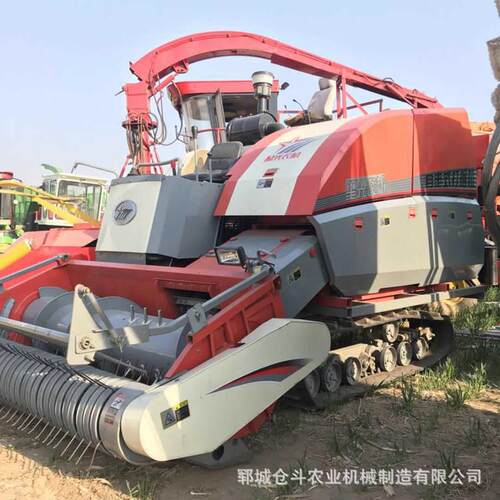 玉米秸秆青储机全自动牧草青贮机地滚刀履带式收割机