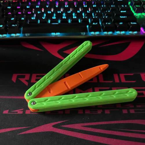Glow-in-the-Dark 3D Gravity Radish Knife Toy - Extra Large a