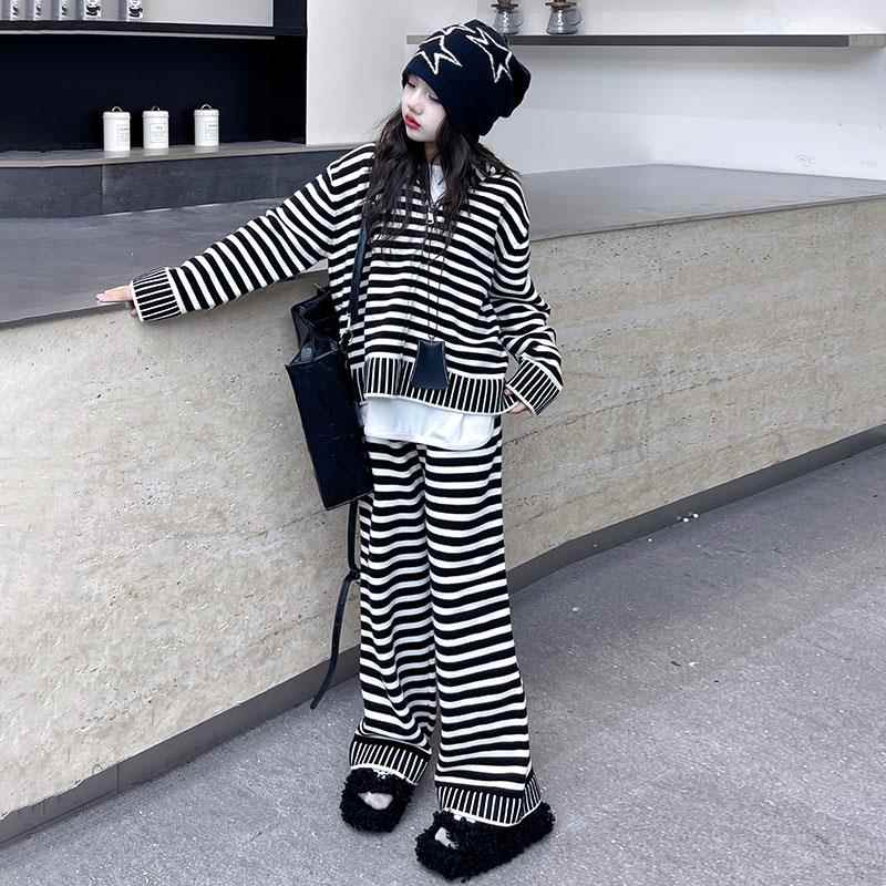 韩国Uamtor女童条纹套装2026新款春秋慵懒风裤子女孩针织韩版衣服