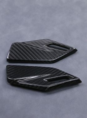 适用COTO 800NK 犀灵+ 摩托车碳纤维外壳改装配件 脚踏跟板