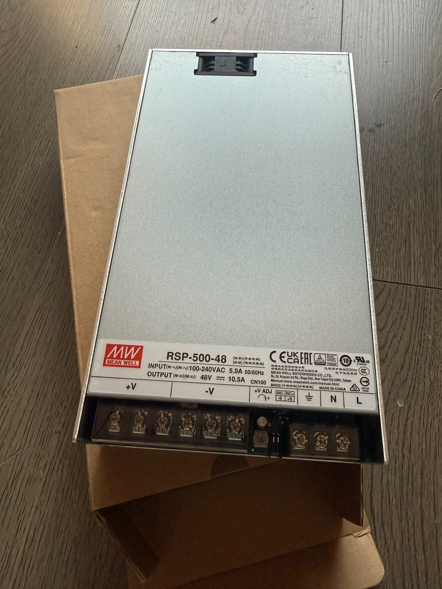 台湾明纬RSP-500-48开关电源，48V 10.5A输出