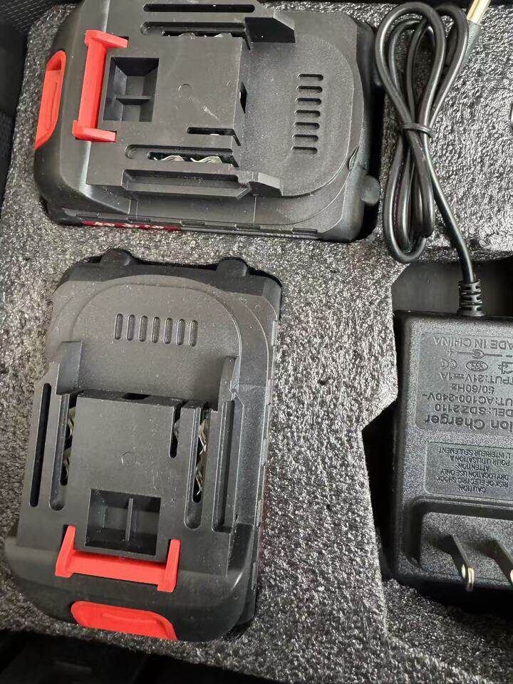 3月7日苏州处置某汽修店剩余闲置未使用两电一充充电式无刷扳手一个（可邮寄）网络拍卖公告