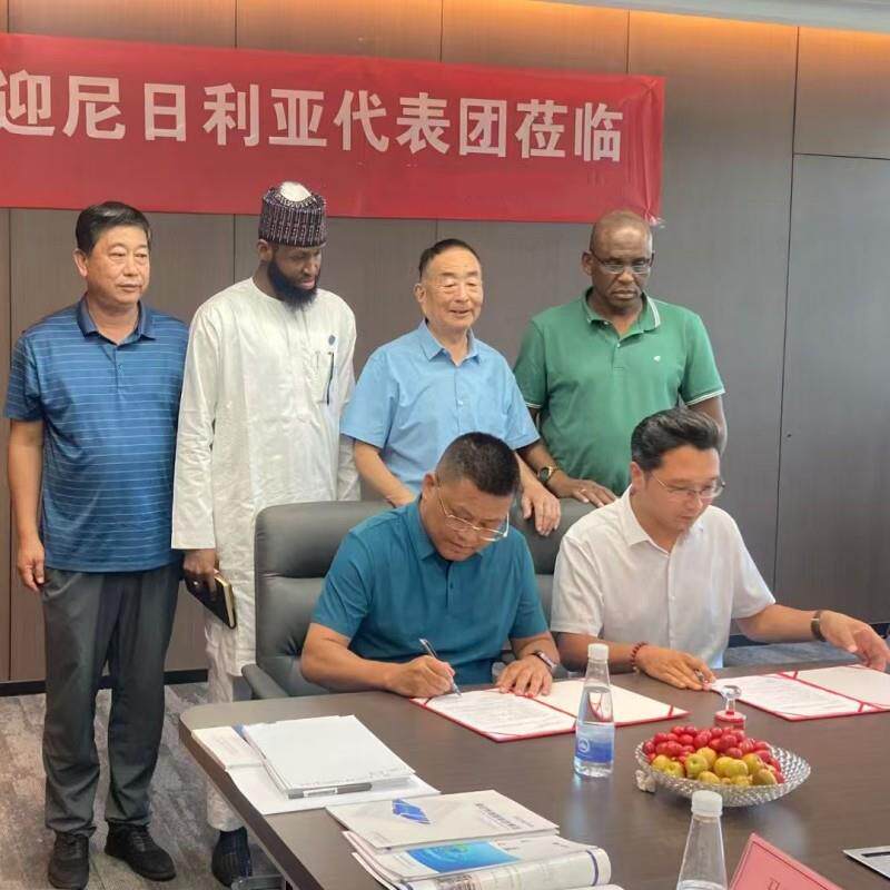 制砖机免烧砖机建筑施工混凝土混合机实心砖空心砖多孔模具