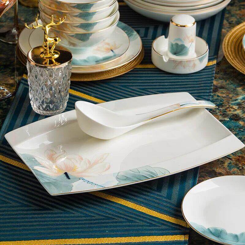 轻奢高档景德镇餐具碗碟套装家用手工描绘釉下彩中式骨瓷碗盘组合