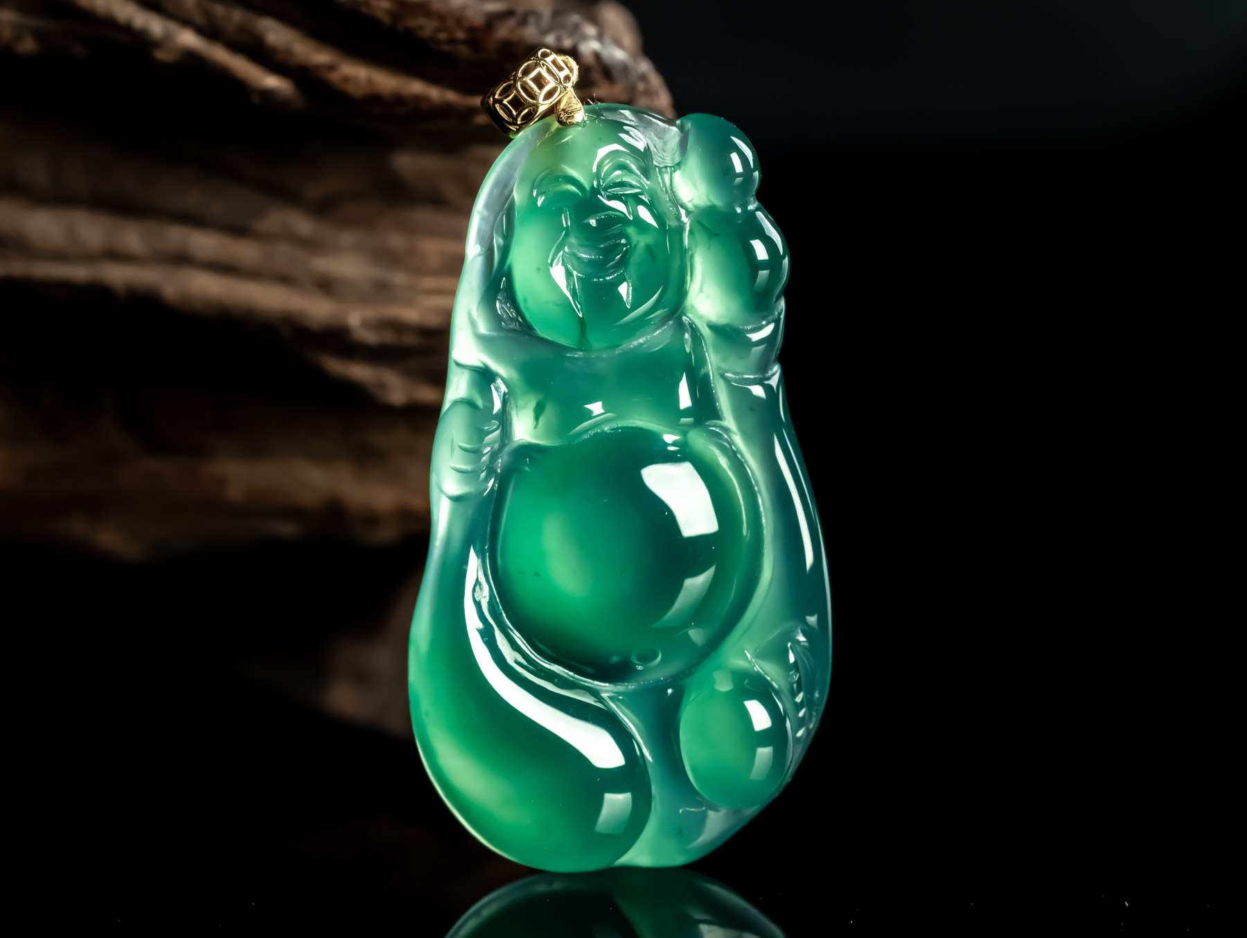 天然真品翡翠正品 冰水润冰蓝水满色18k金扣精雕逍遥佛吊坠3.74g