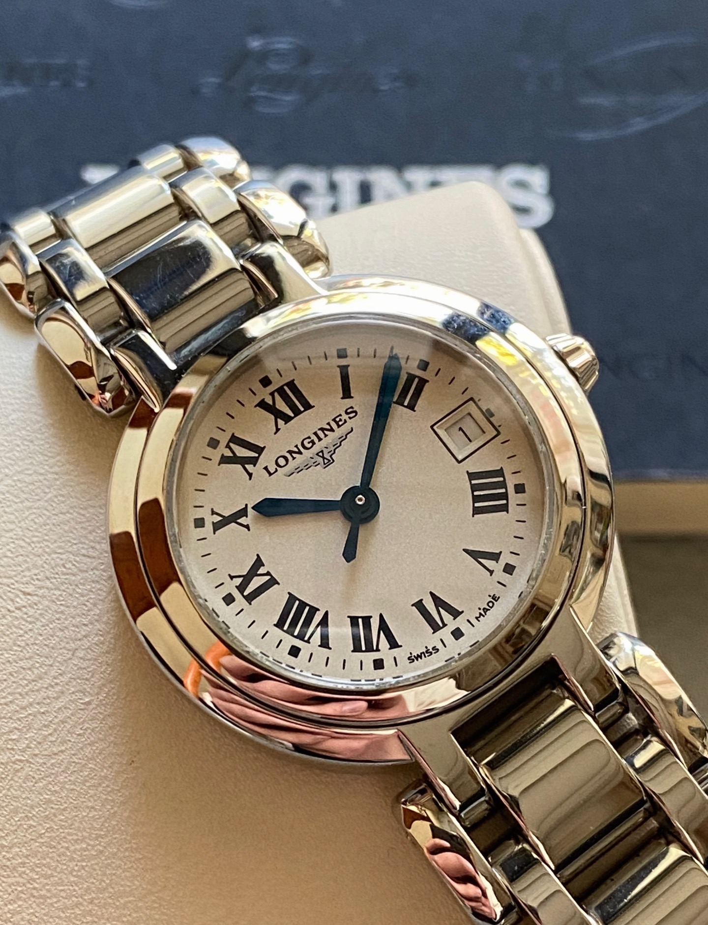 [9.8新]浪琴心月手表女款精钢石英机芯女表 L8.110.4.71.6