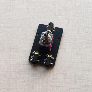 音频切换器二进一出3.5mm音源转换开关一分二分线器声音无损快切