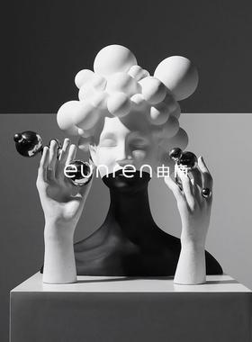 简约现代树脂抽象人物创意造型雕塑家居样板房间客厅软装桌面摆件