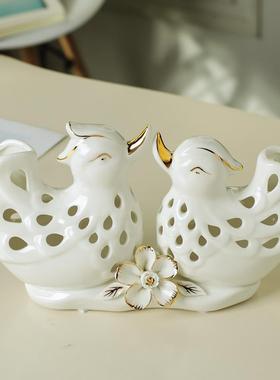 正品瓷鸳鸯工摆件卧室艺品创意家居饰品摆设新婚礼送朋友结陶婚品