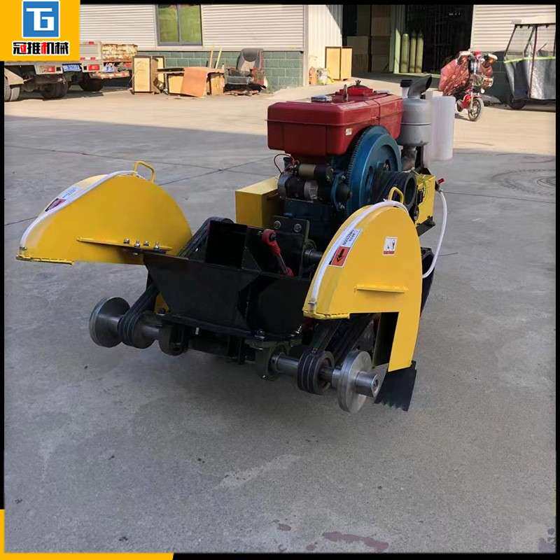 机自行走路面柴油切割机混凝土开槽公路刻纹切缝机履带式马路切割