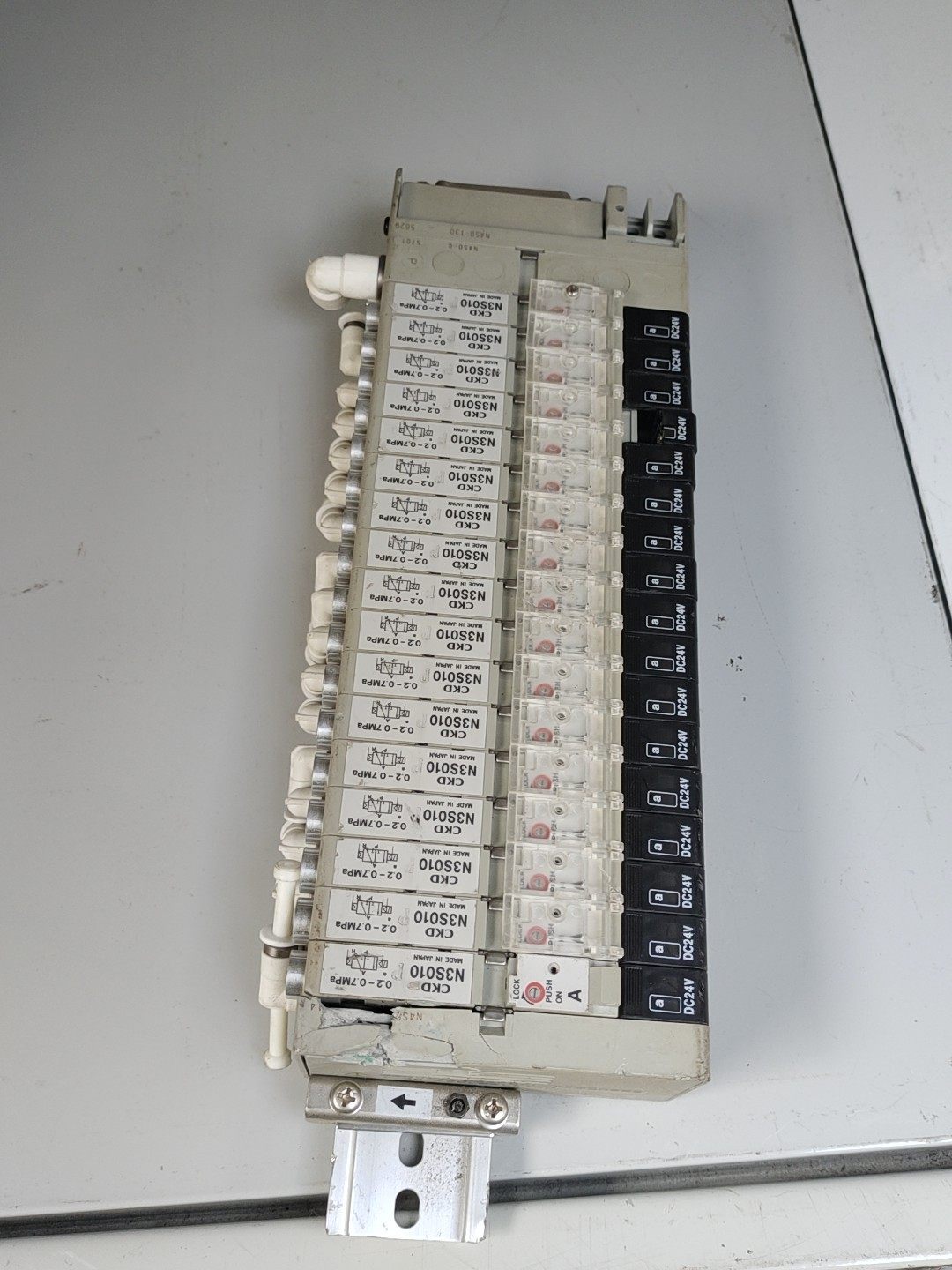 CKD阀组， N3S010阀。