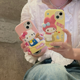 日本HelloKitty凯蒂猫可爱适用iPhone15Pro手机壳11卡通立体猫咪12/13PM防摔14Pro软壳i15保护套美乐蒂外壳