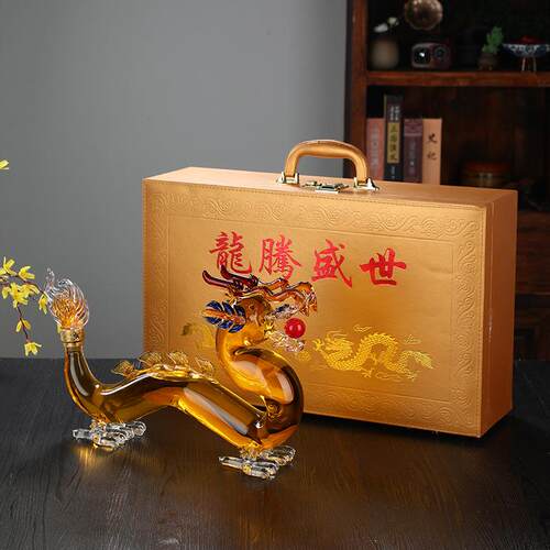 新款直销生肖彩龙动物酒瓶龙形创意工艺泡酒瓶高硼硅耐热玻璃龙型