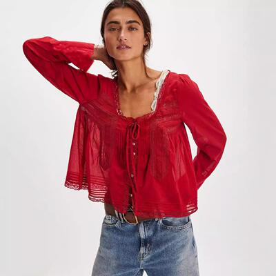 Top lace shirt with lace collar, long sleeves, unique and