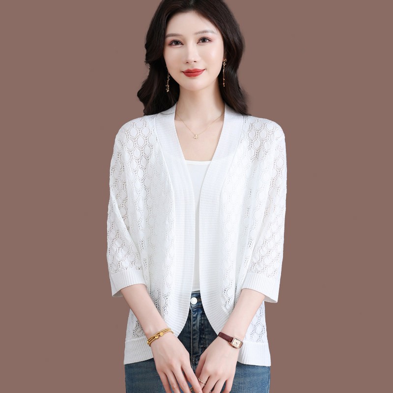 冰丝披肩开衫女夏镂空薄款宽松桑蚕丝针织外套短款配吊带裙空调衫