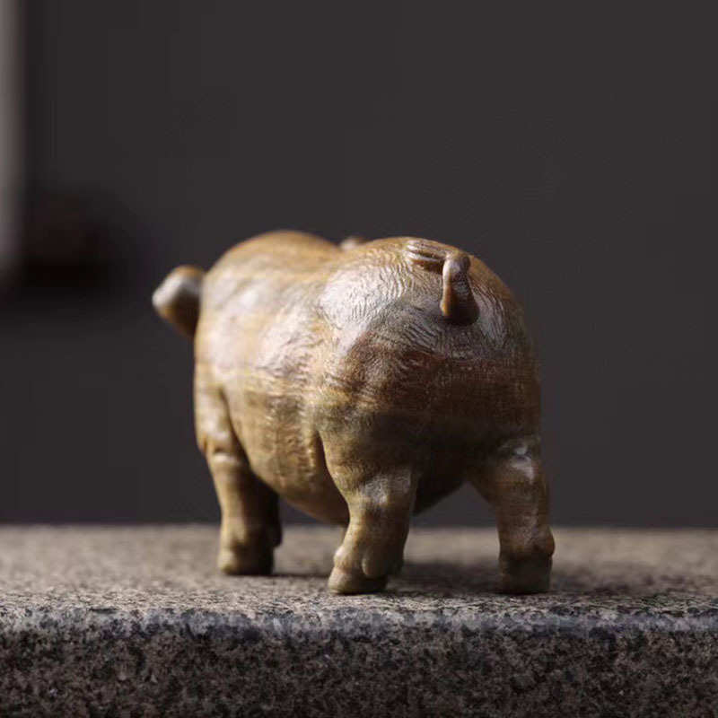 绿檀木幸福小猪可爱猪中式客厅桌面摆件文玩手把件精雕招财福猪