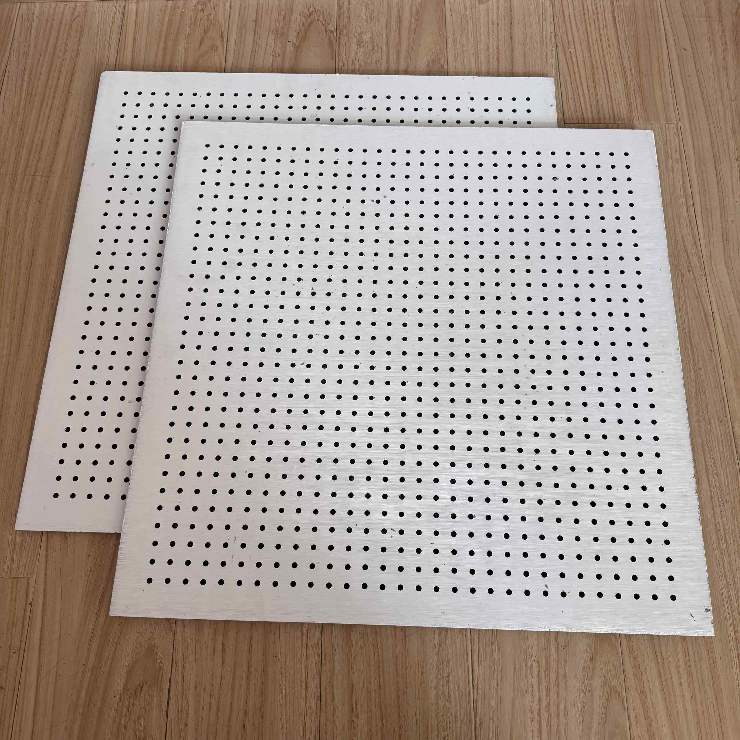 穿孔硅酸钙板硅钙板吊顶水泥板隔墙水泥纤维板压力板增强硅酸盐板,基础建材,装饰性吸音材料,淘宝优惠券,粉丝福利购,淘宝优惠卷