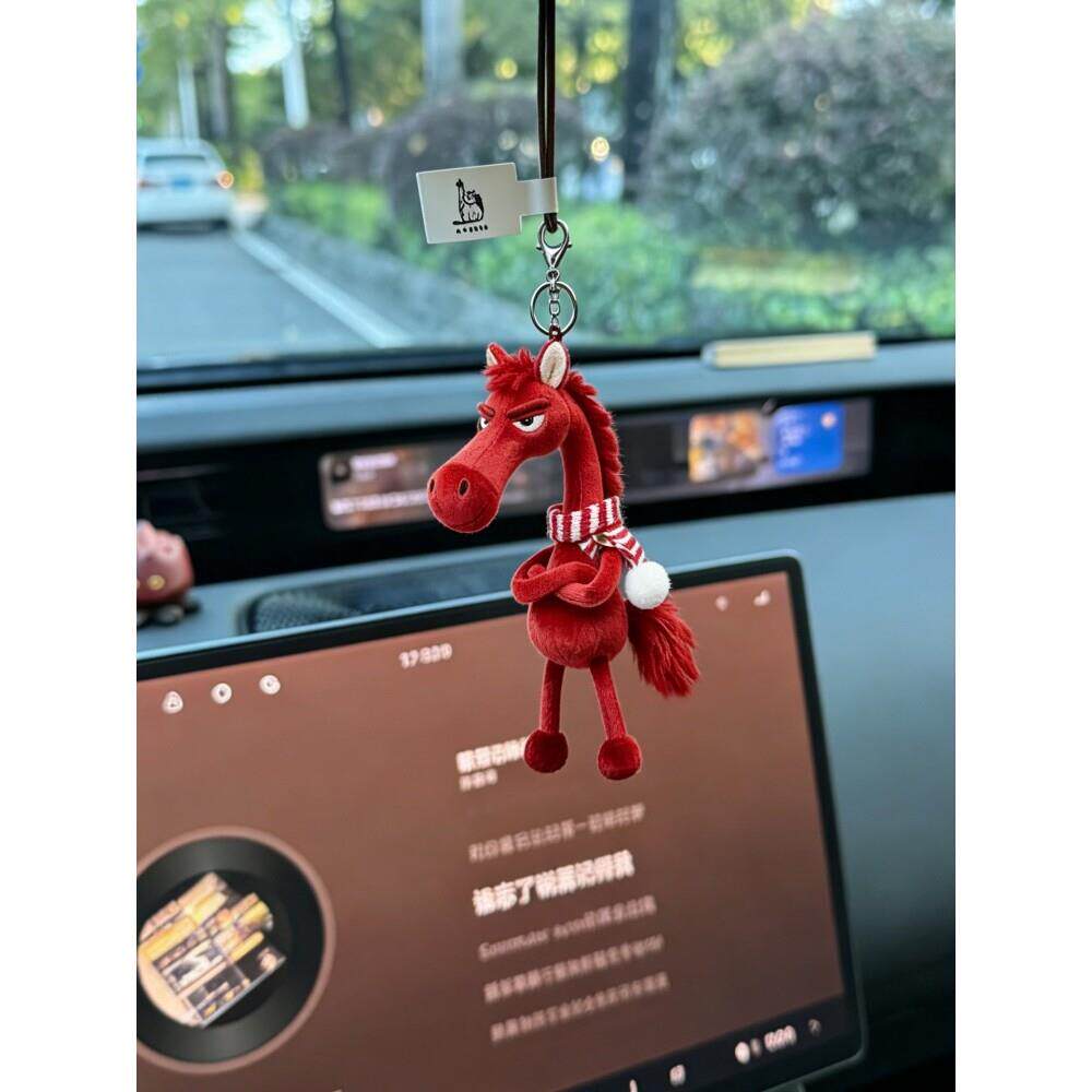 小马车载挂件马年可爱吉祥物汽车中控台后视镜装饰挂件2026年新款