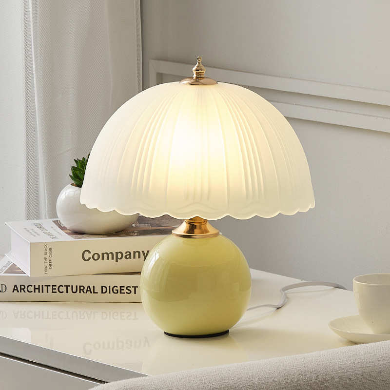 奶油风台灯卧室床头柜灯磨砂玻璃质感台灯少女温馨氛围装饰台灯