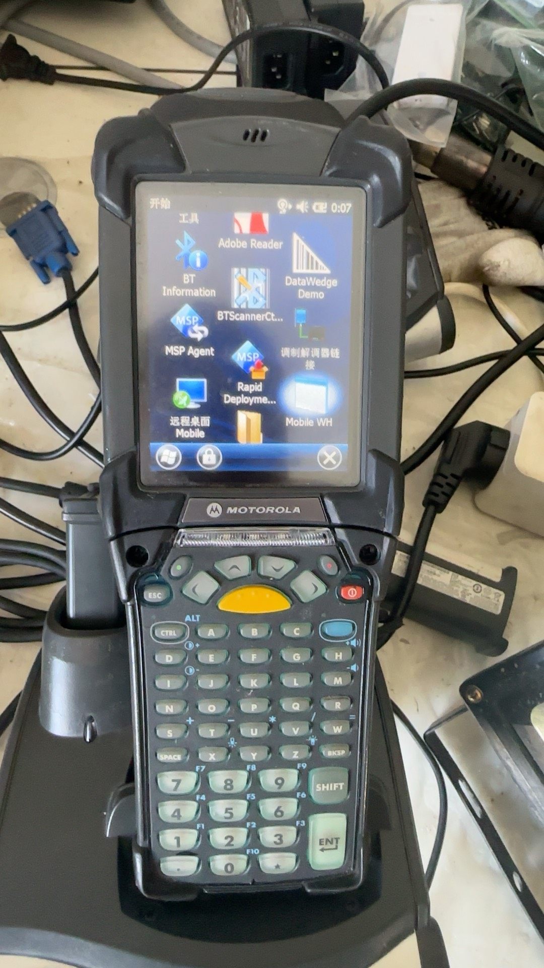 都是可以正常使用，摩托罗拉MC9190 电池没电了，都能开机