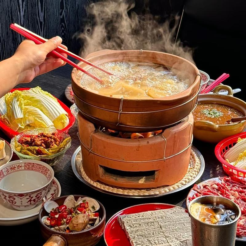 商用红泥炭炉火锅烤肉碳炉 适用2-30人港式陶土打边炉家用