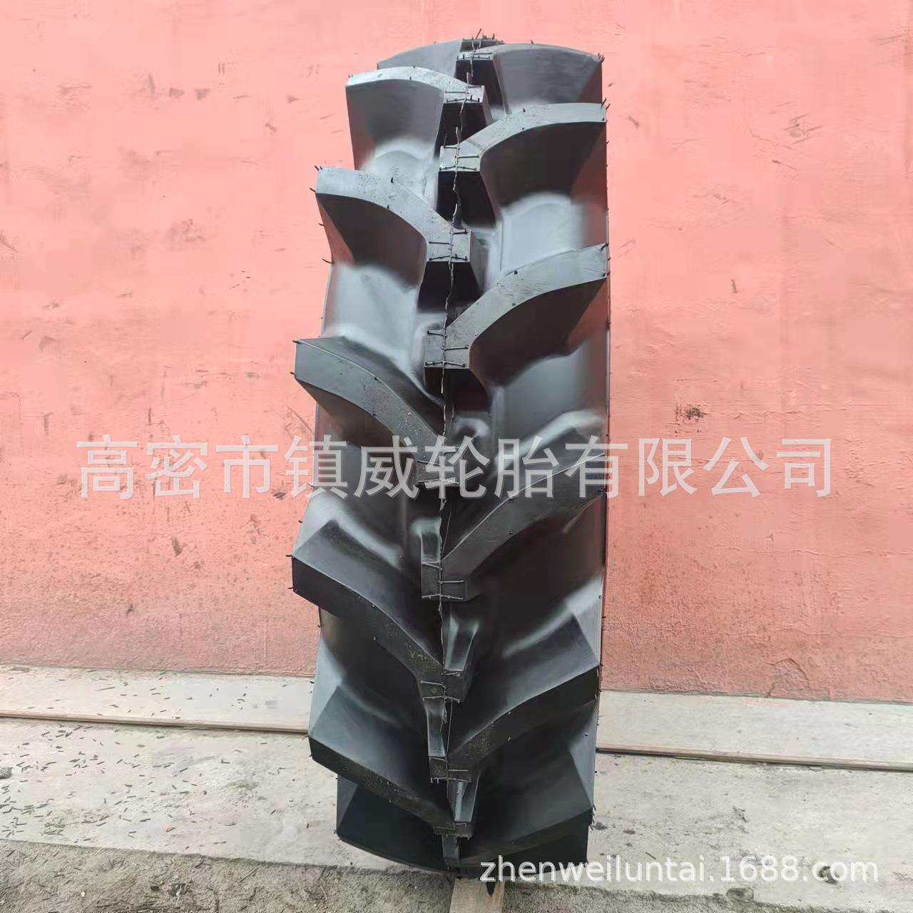 水旱两用拖拉机农用轮胎 14.9-26 人字花纹轮胎