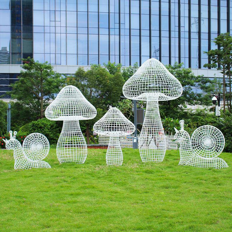 户外不锈钢仿真镂空蘑菇蜗牛花园景观售楼部公园草坪装饰植物摆件
