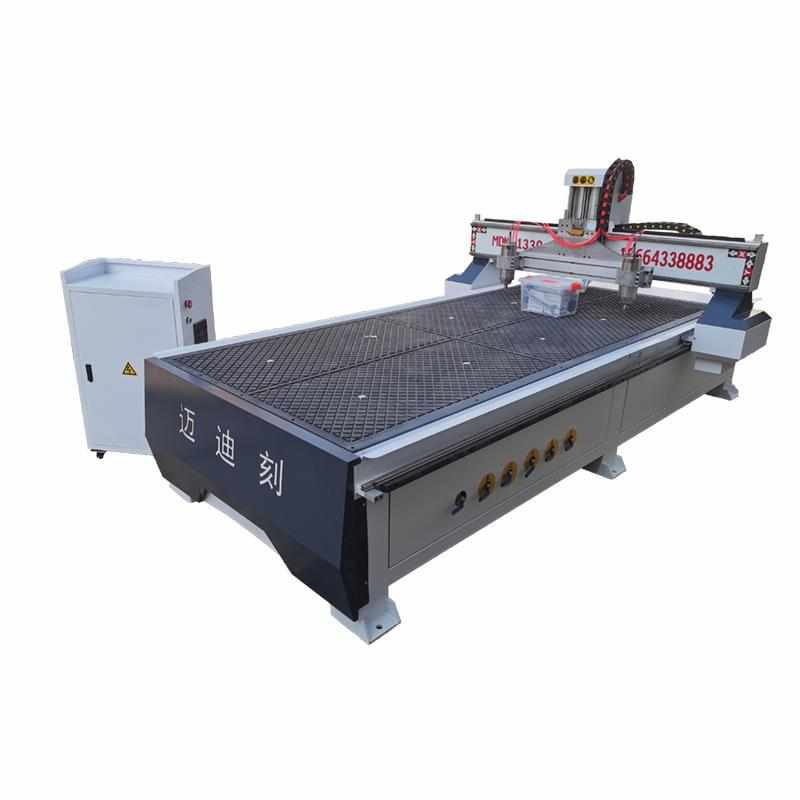 深圳厂家直销1325数控雕刻机亚克力PVC双色板PSPCPPPET塑料雕刻机