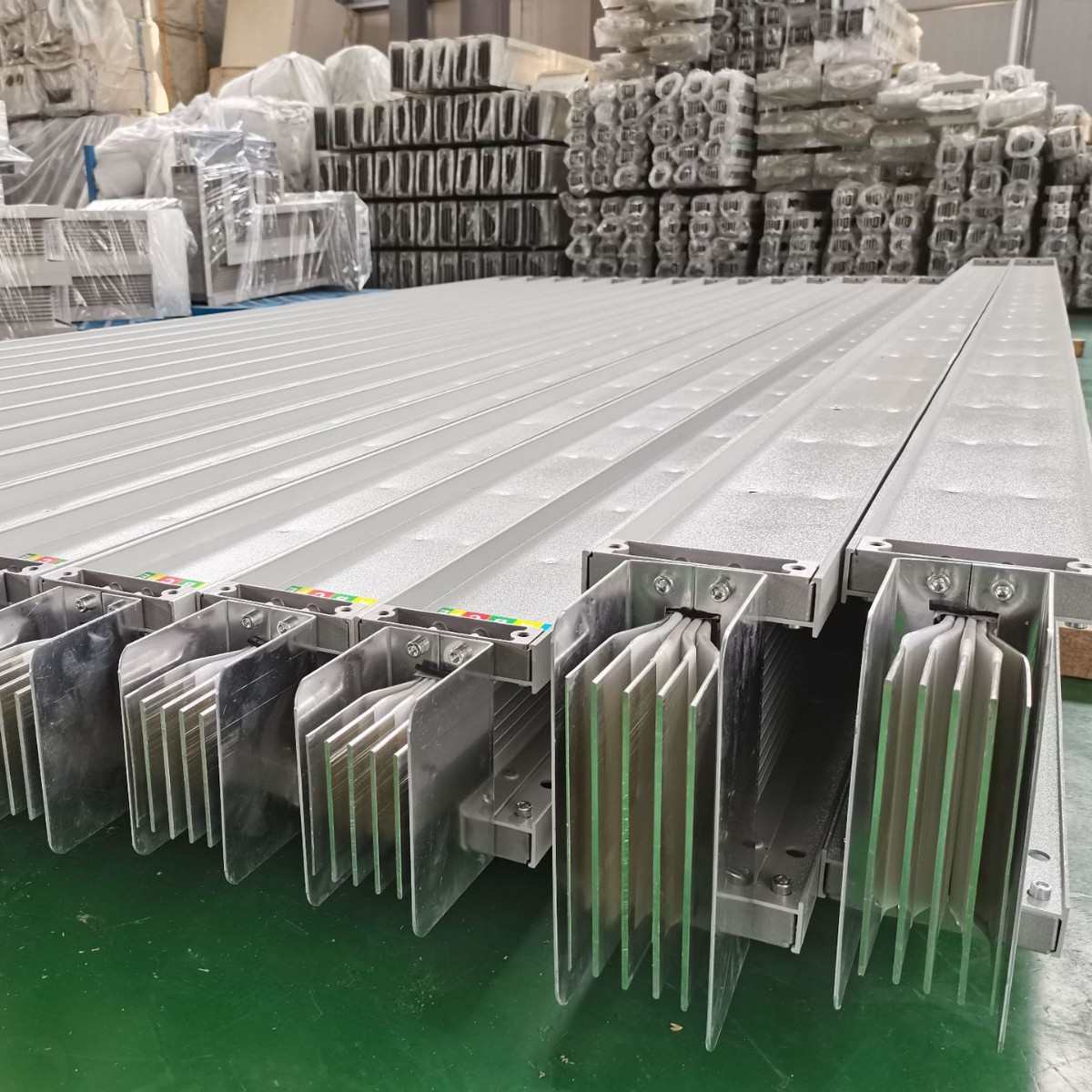 密集型母线槽三相四线五线制封闭母线槽浇筑耐火低压插接母线槽