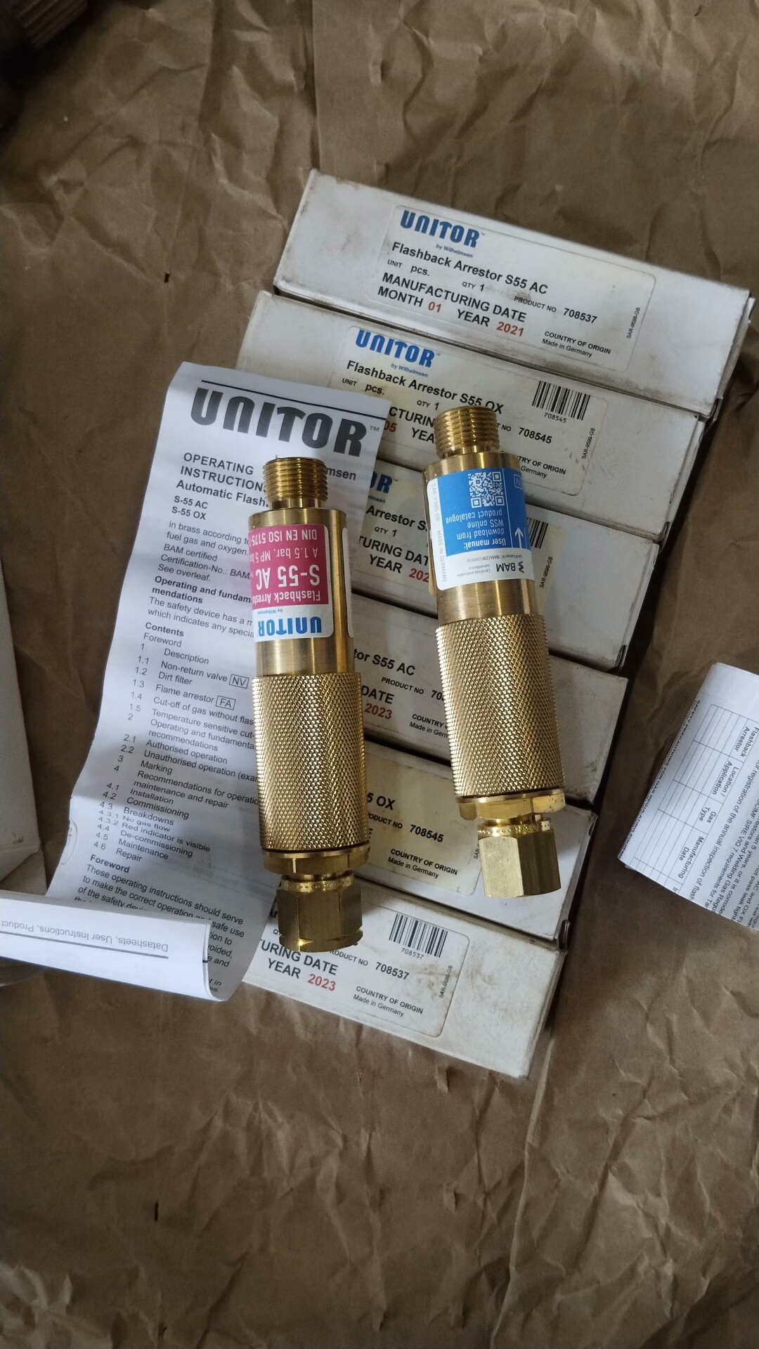 UNITOR船用氧气乙炔回火阀全新。实物如图，嘎嘎新