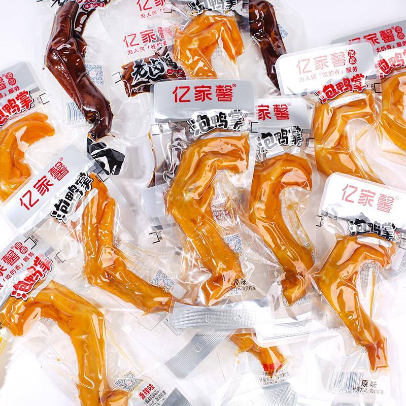 现货亿家馨泡鸭掌500g香辣泡椒鸭爪原味鸭脚小包装老卤味散装零食