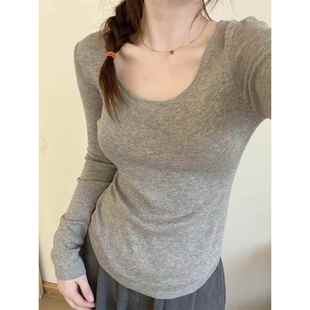休闲风圆领薄款长袖打底衫女春秋减龄修身显瘦毛衣内搭上衣0105w