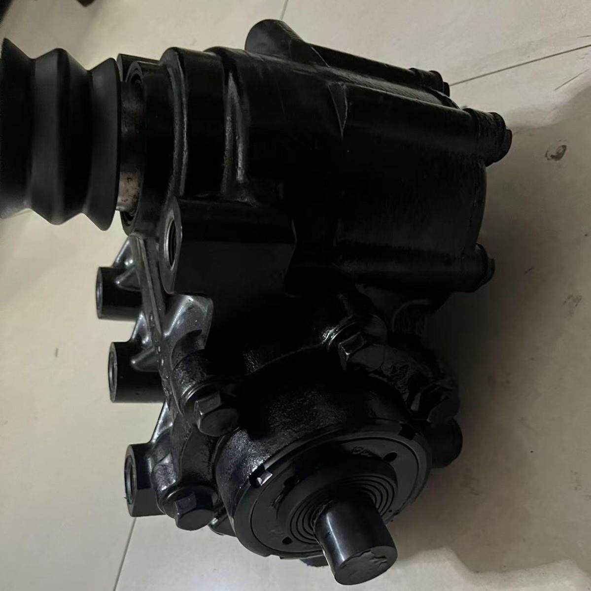 德龙F2000F3000重卡方向机轮式卡车转向器总成DZ9114470075