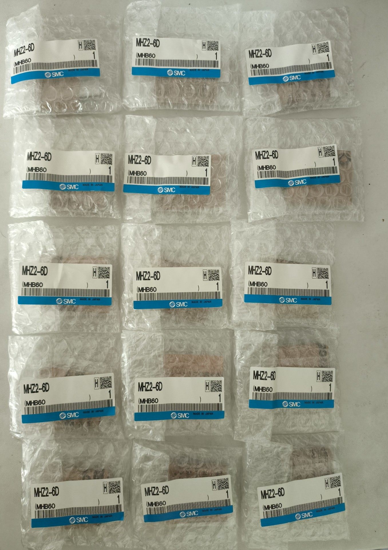 SMC  MHZ2-6D全新原装正品气缸，现货15个