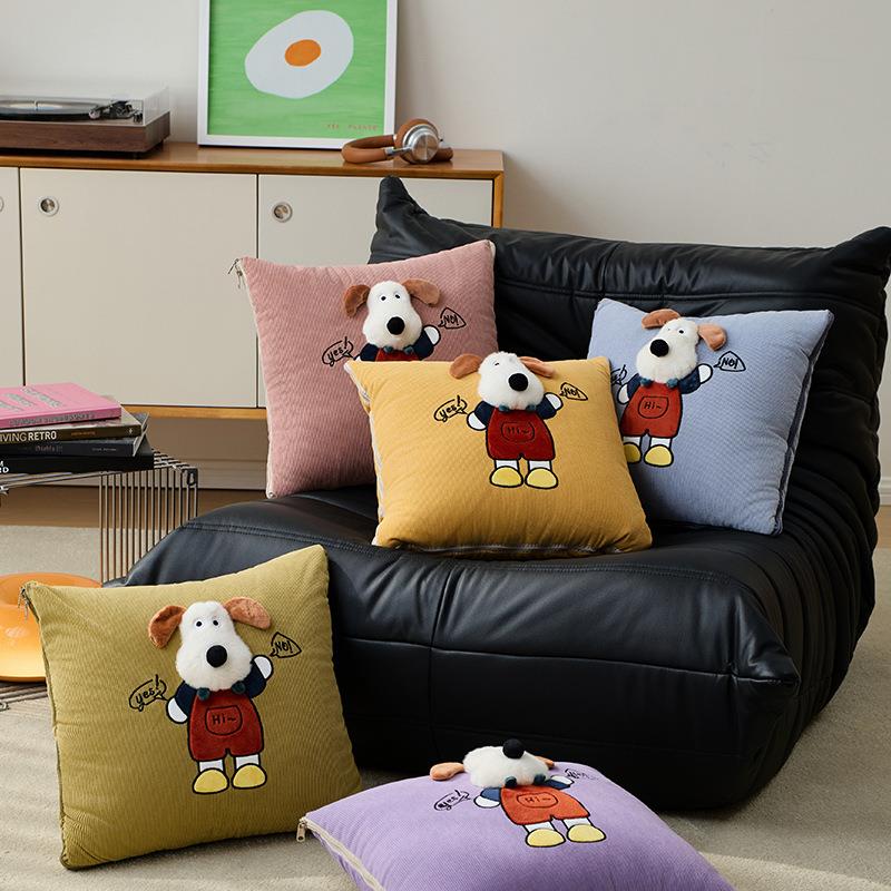 225新被灯0芯绒可爱立体款卡通抱枕XLP车用办公室通用