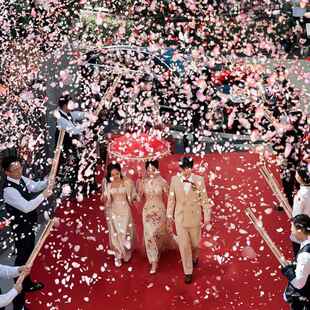 接亲花瓣礼炮结婚礼花筒礼筒炮彩带迎亲上车手拧喷花婚庆用品大全