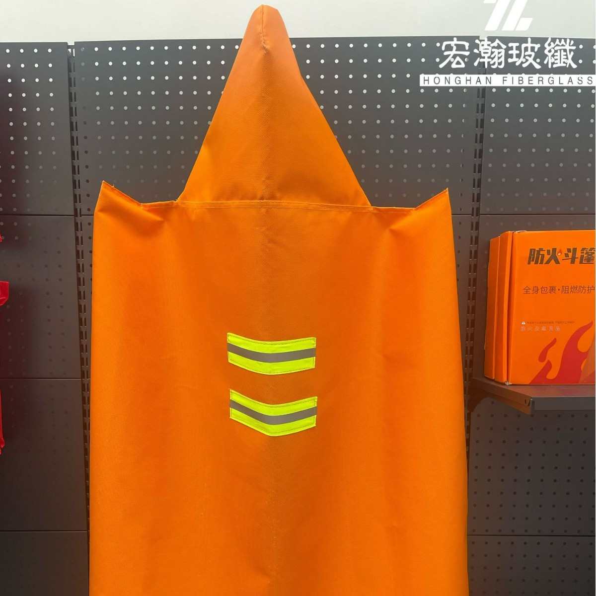 厂家直销防火斗篷家用消防隔热硅胶防火斗篷火灾应急阻燃逃生披风