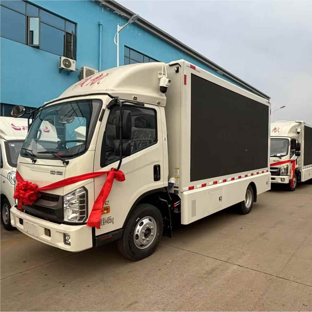 展大运BJ500XX舞台车 双面开三屏 动型移动舞台车中 LED流演出宣