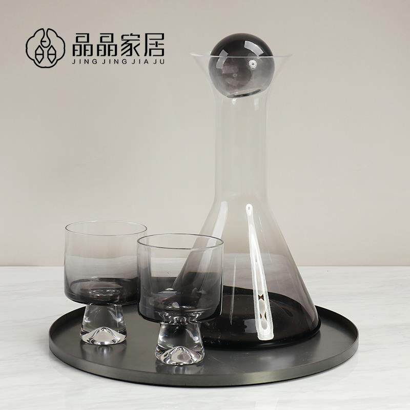 热销轻奢北欧餐桌渐变红酒杯醒酒器摆件样板房家用书房器皿装饰品