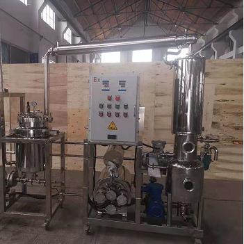 降膜式蒸发设备 单效外循环蒸发草药提取原油蒸馏50L降膜浓缩机器